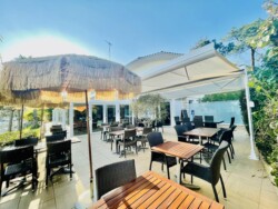 Bistronomic restaurant with panoramic views of the lake